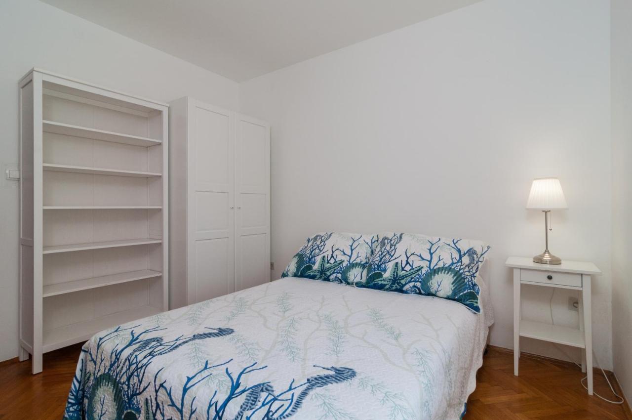 Apartment Victoria Оміш Екстер'єр фото